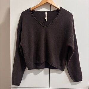 Aritzia Babaton Genre Cashmere Sweater